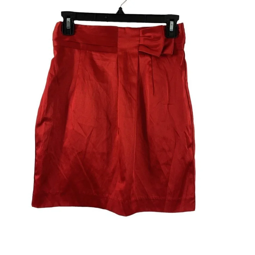Forever 21 Women's Cherry Red Skrit